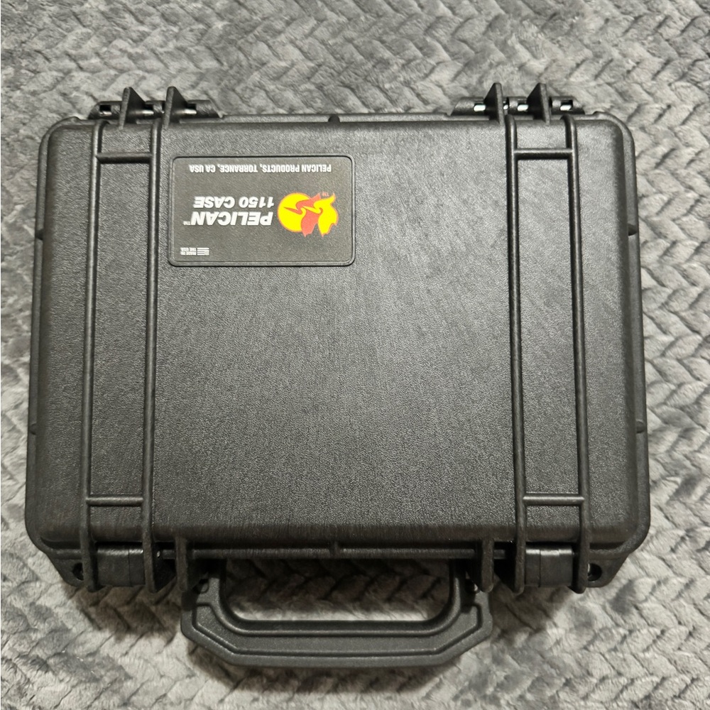 Pelican 1150 Protective Knife Case